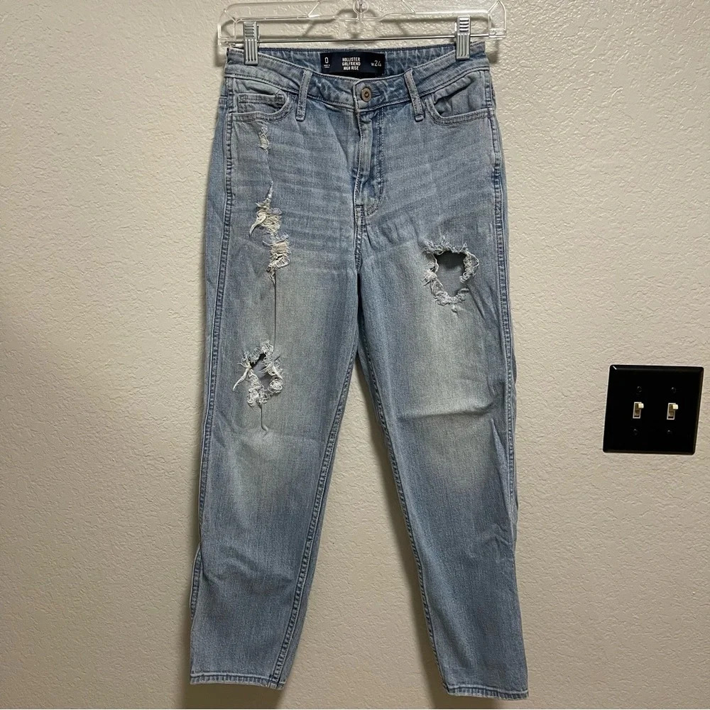 Hollister Girlfriend  High Rise Ripped Jeans Size 0